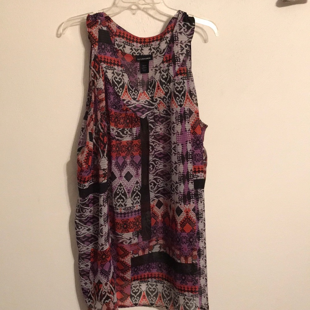 Tank style summer top.